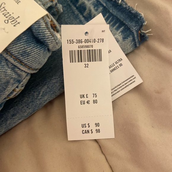 Classic Light Blue Denim Jeans - Picture 2 of 4